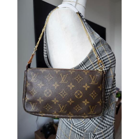 Louis Vuitton Pochette Accessoires LV Monogram Shoulder Bag Vintage Y2K - Picture 3 of 14